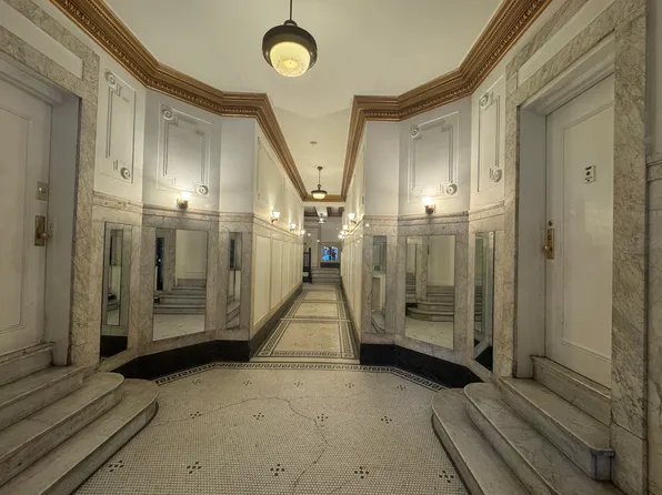 139 East 30th Street image 3 of 13