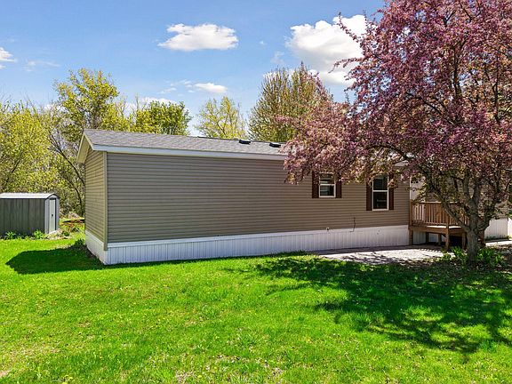 2nd image of 175 Highview Cir