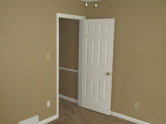 2nd image of 7023 Cobblestone Dr