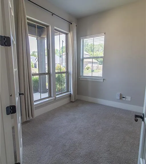 1431 Cave Stream Dr — Photo 10