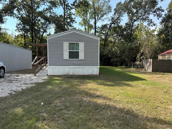 1311 Big Hawg Dr, Trinity, TX 75862