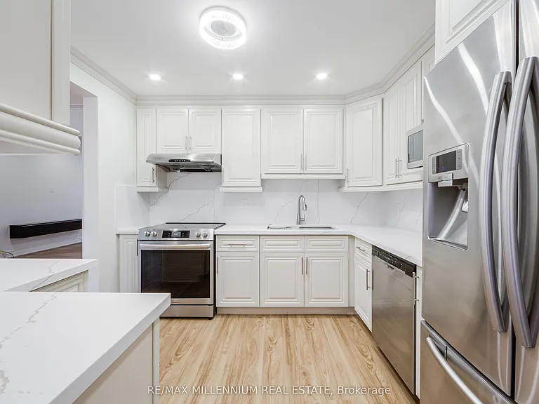 1285 Rebecca St — Photo 25
