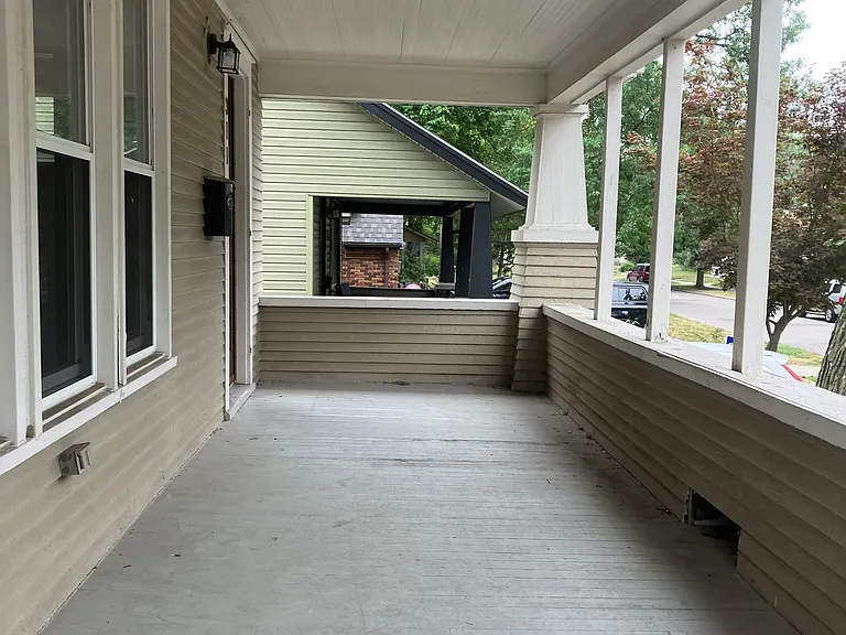 311 E Lewiston Ave — Photo 4
