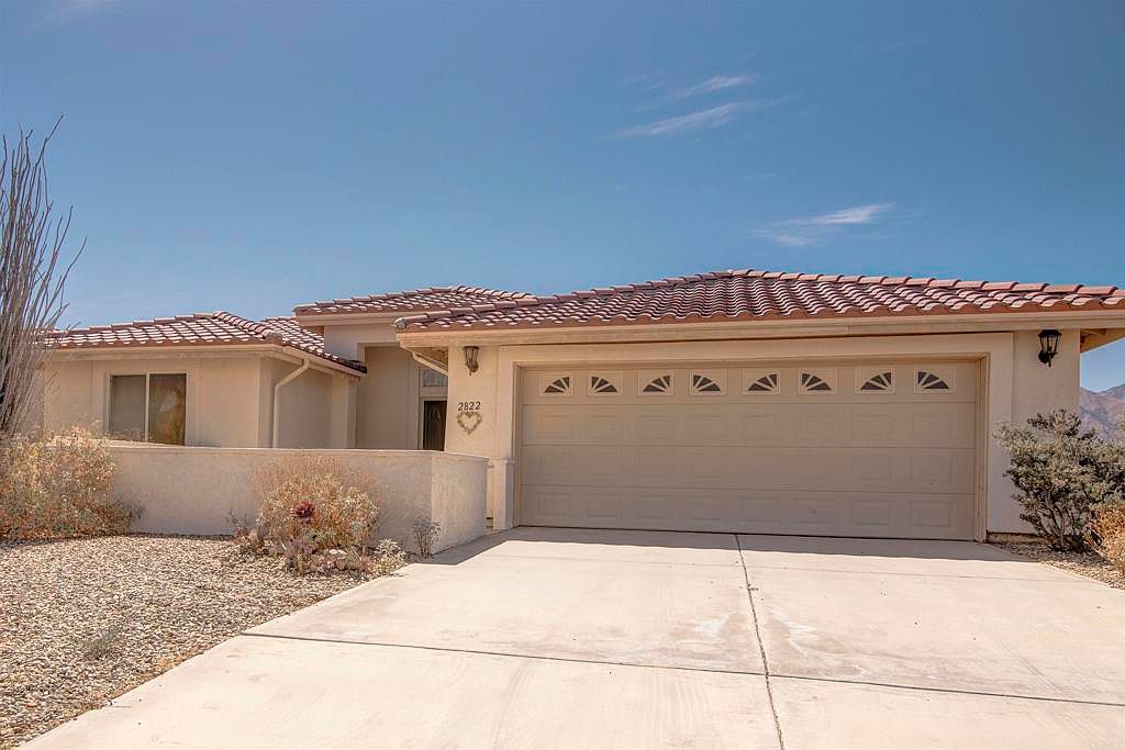 2822 Back 9 Dr