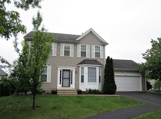 13 Oriental St, Worcester, MA 01605