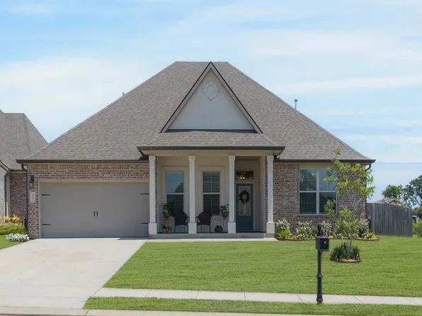 127 Snapping Ln, Broussard, LA 70518