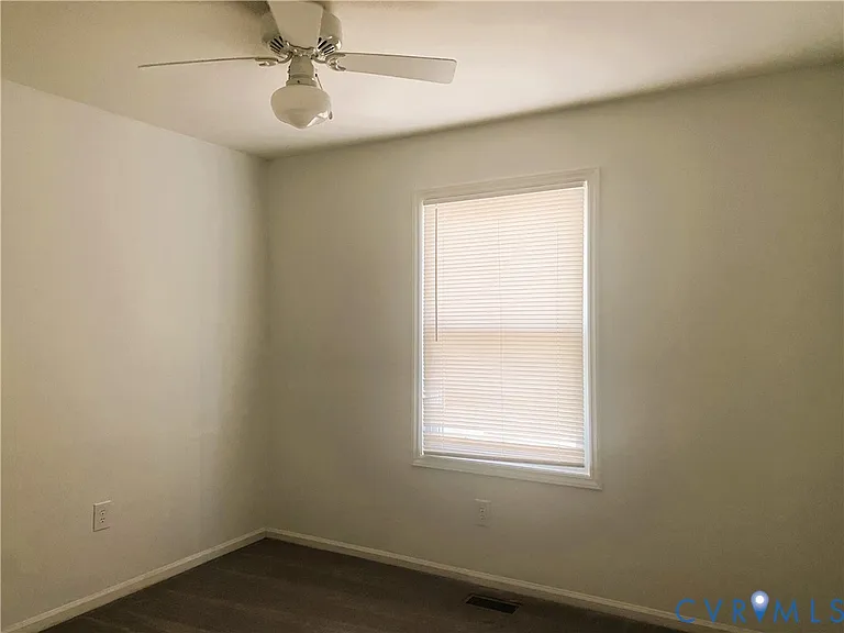6009 Noranda Dr — Photo 8