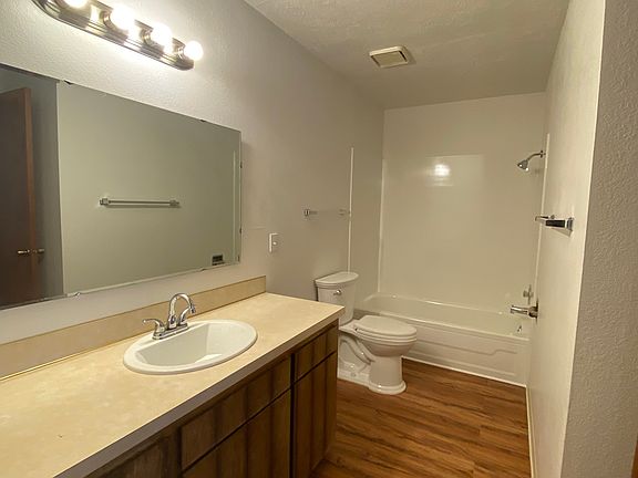 4th image of 1711 1st St S #5