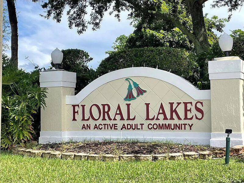 6183 Floral Lakes Dr