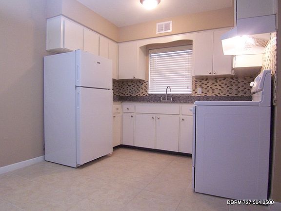 3rd image of 777 30th Ave N APT 3