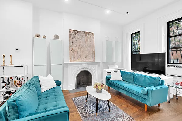 Rented by Compass | media 3