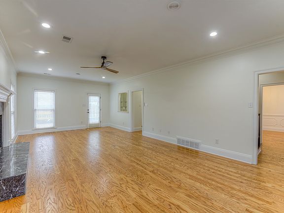 4th image of 890 Wood Shadows Ln N