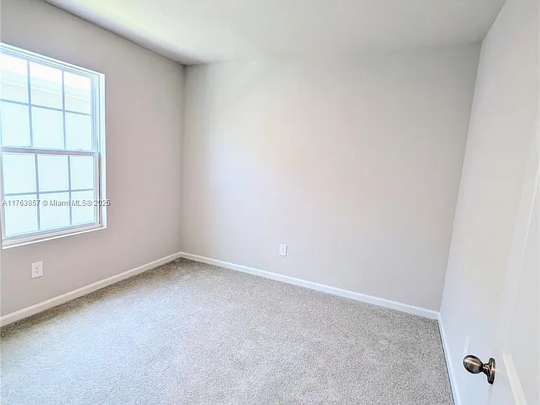 285 Raspberry Rd #0 — Photo 9