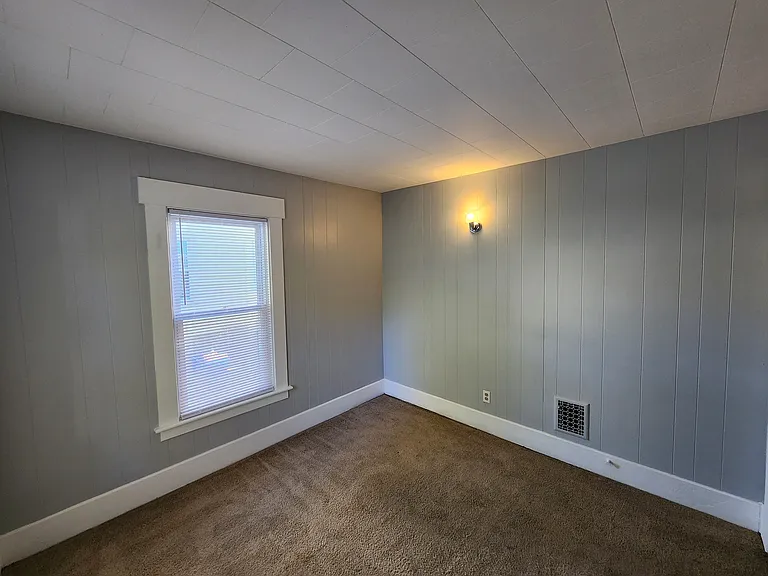 4505 James St #1 — Photo 18