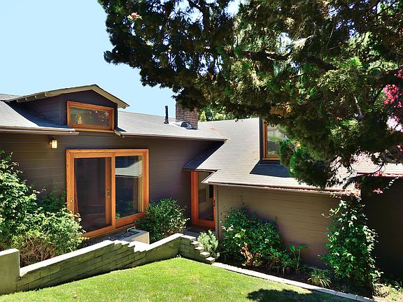 4th image of 2481 Lindsay Ln