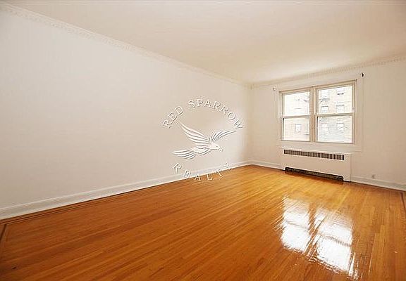 4th image of 6411 102nd St Floor 3