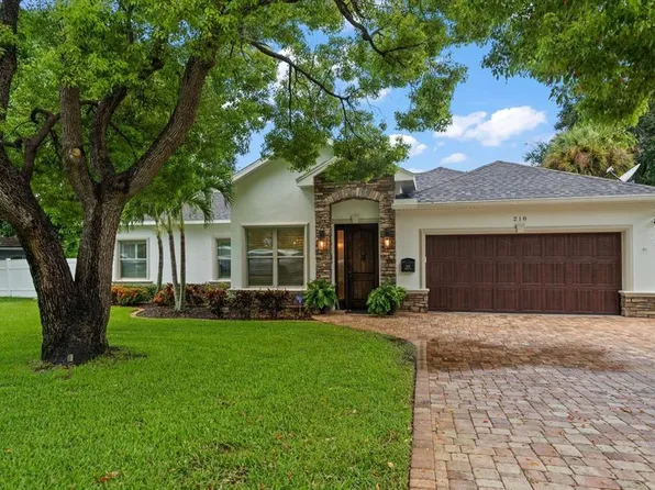 218 GARDEN CIRCLE, BELLEAIR, FL 33756