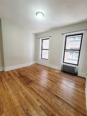1st image of 329 W 35th St APT 4R