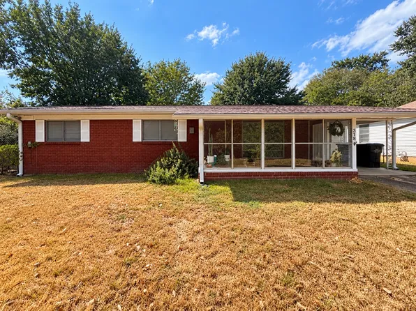 318 E Ann Dr, Longview, TX 75601
