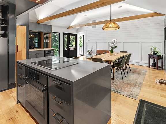 4th image of 62 Three Mile Harbor Hc Rd