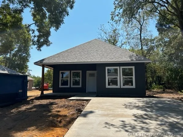 211 W Tennessee St, Durant, OK 74701
