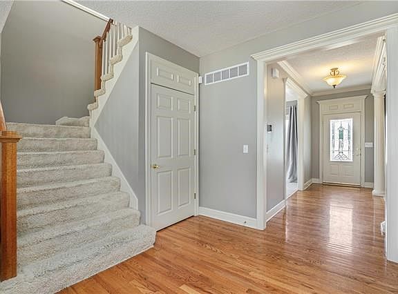 4th image of 14407 Fox Run Dr