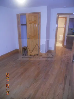 Rented by Metro Garden Realty NYC | media 17