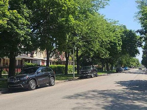 4th image of 4249 W West End Ave