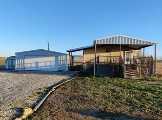 108 Pond View Dr, Decatur, TX 76234