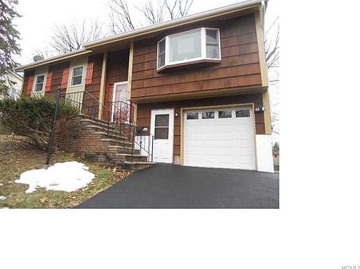 2nd image of 737 Jacqueline Dr
