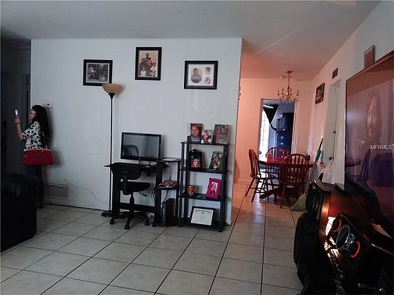 2nd image of 2155 Euclid Cir E