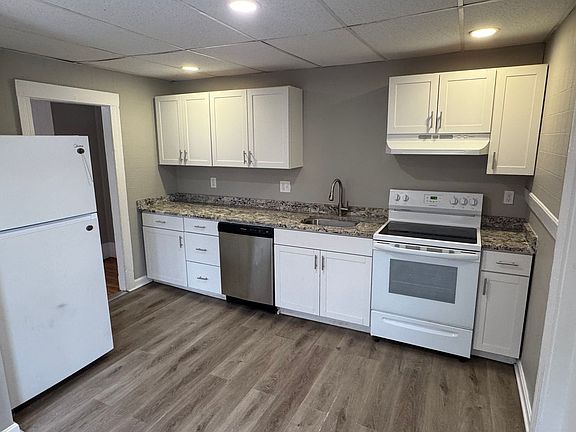 5th image of 135 Lafayette Sq #2R