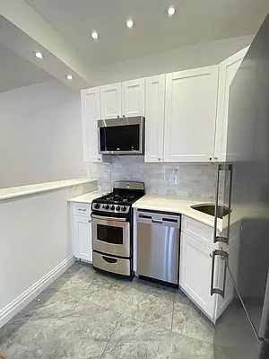Rented by CitySites Real Estate Group | media 1