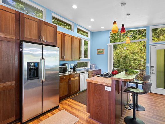 5th image of 12-7235 Mauka Nui St