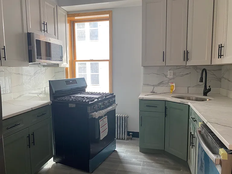 493 Washington Ave #41 — Photo 3