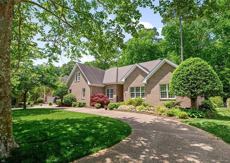 1st image of 1555 Godfrey Ln