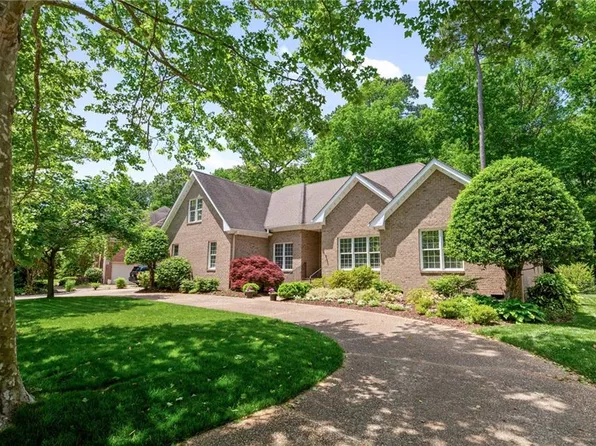 1555 Godfrey Ln, Virginia Beach, VA 23454