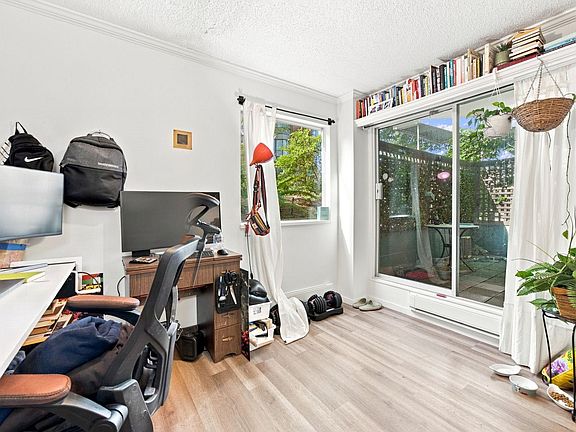 4th image of 1510 W 1st Ave #105