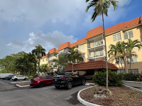 4166 Inverrary Drive #104, Lauderhill, FL 33319