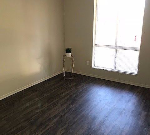 5th image of 1809 Kingston Dr