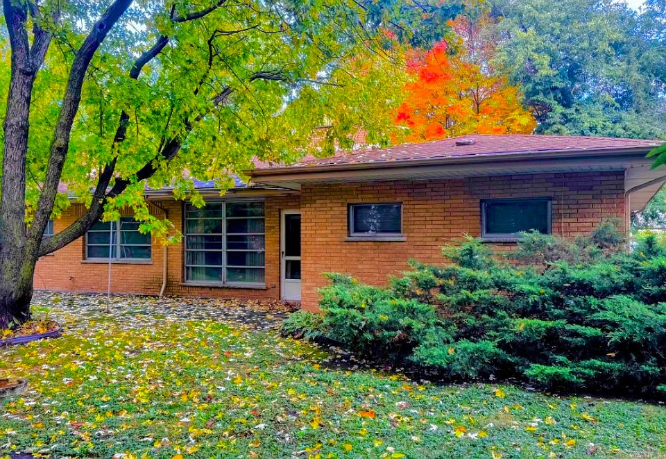 2nd image of 12422 S 70th Ct