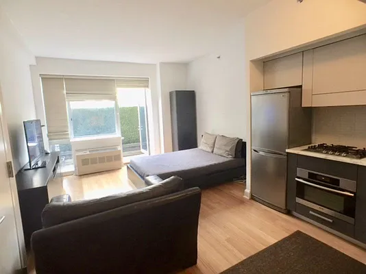 Rented by Bohemia Realty Group | media 16