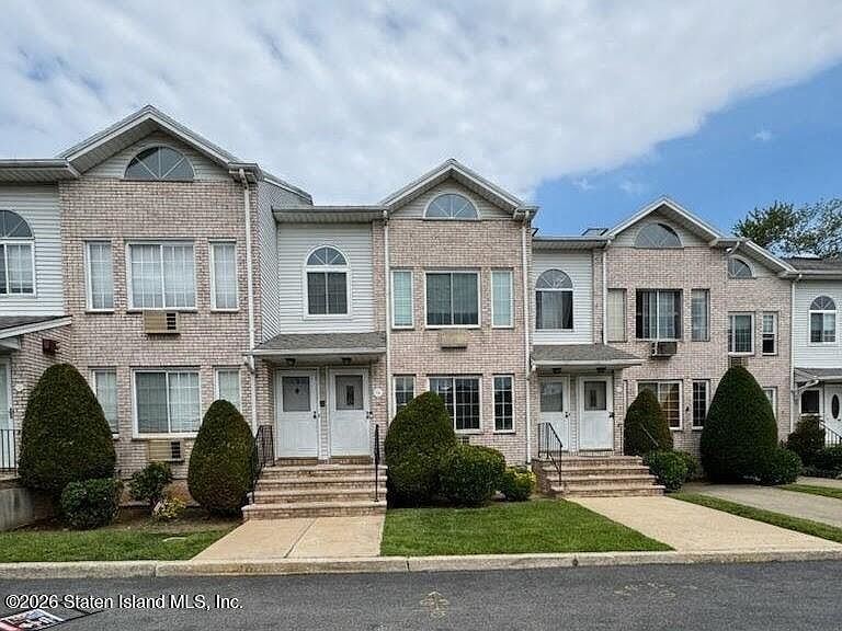 1st image of 15 Yafa Ct #A