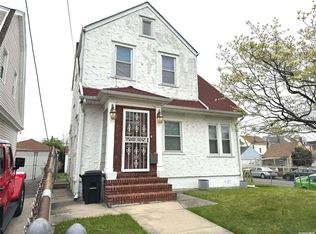 8951 205th St, Hollis, NY 11423
