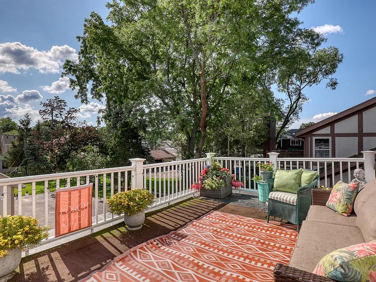 2078 Ludington Ave #UPPER — Photo 20