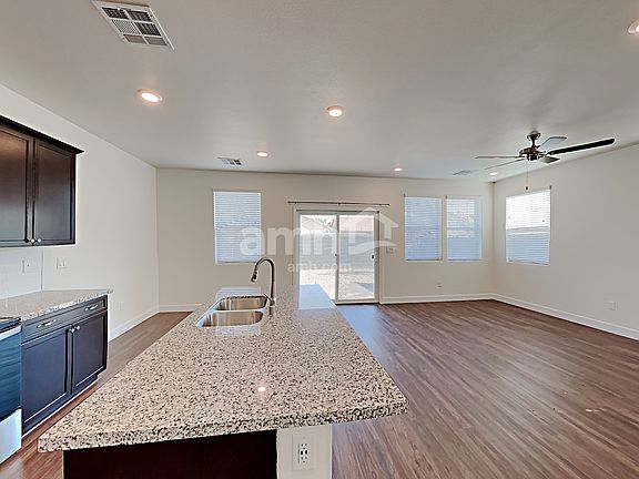 4th image of 1462 Garden Swing Ave