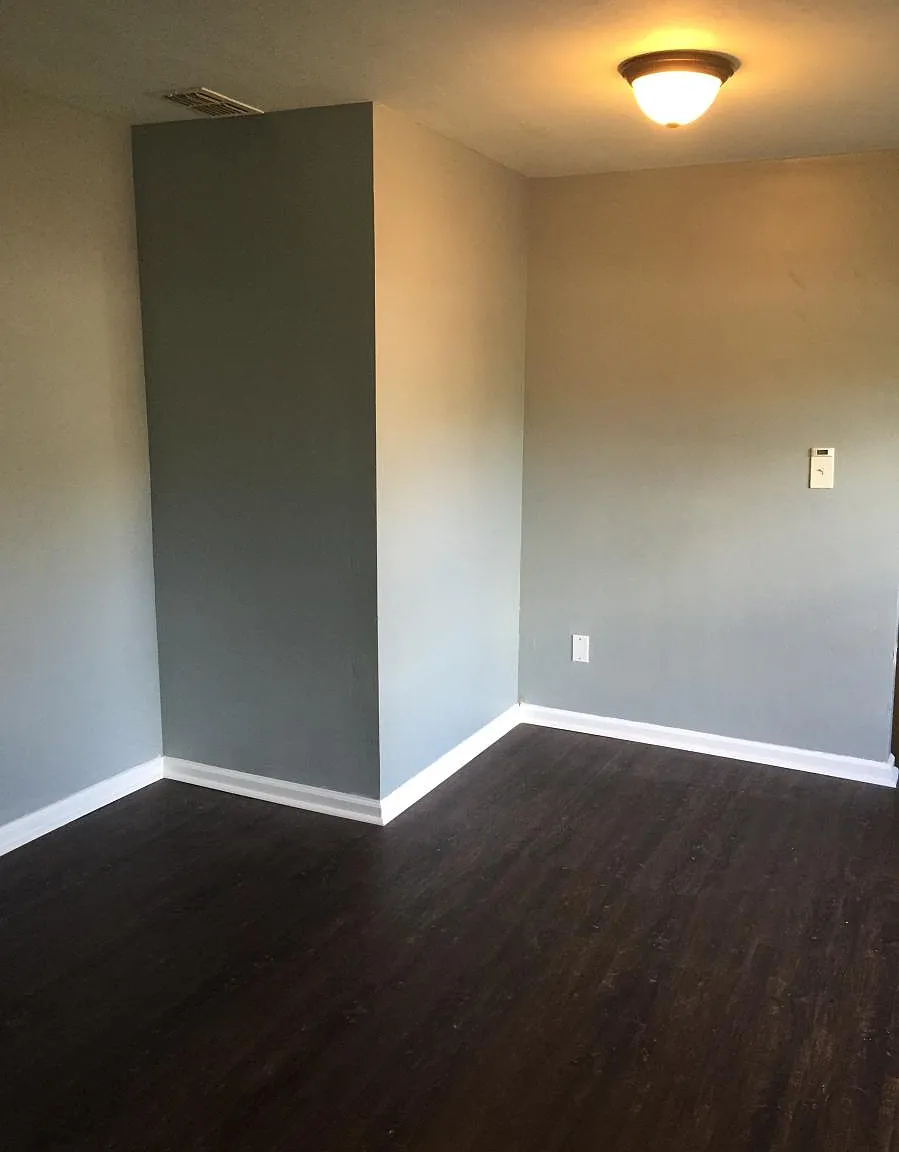 724 W Brevard Street — Photo 4