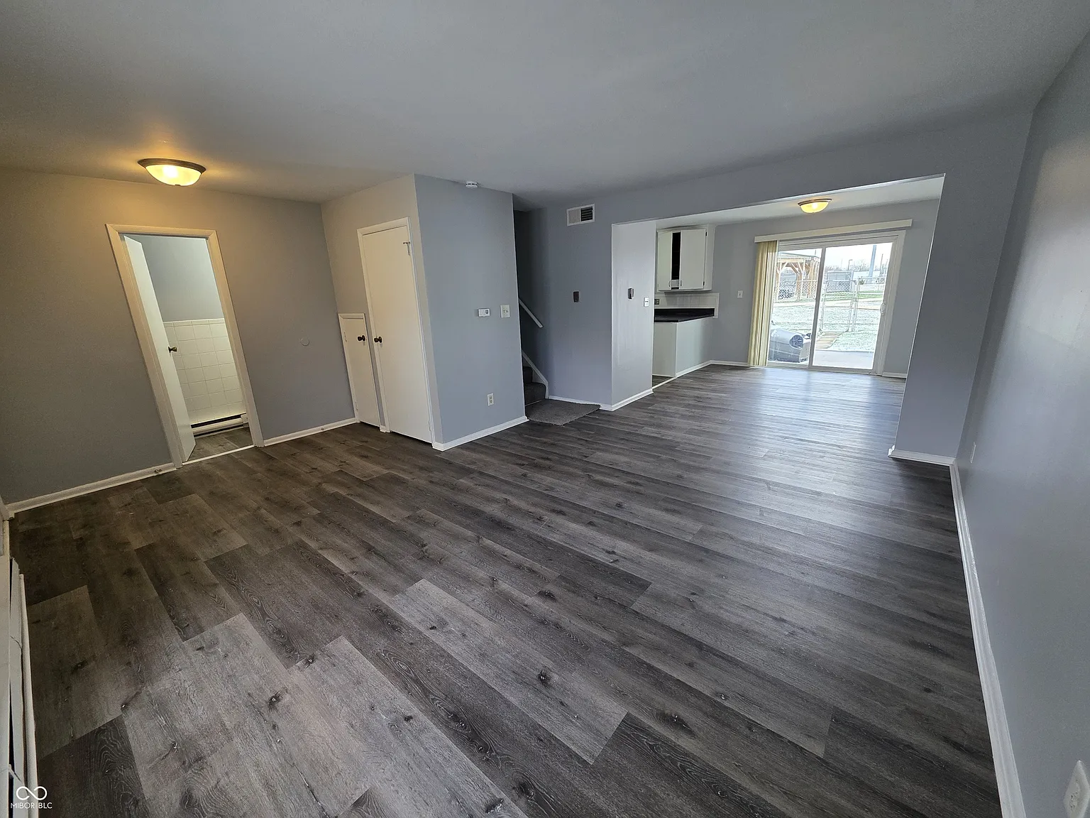 4 bed, 1.5 bath, 1188 sqft, $1,195 — Photo 3