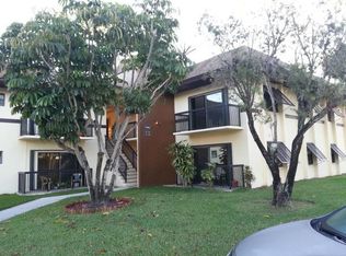 7985 SW 86th St APT 405, Miami, FL 33143