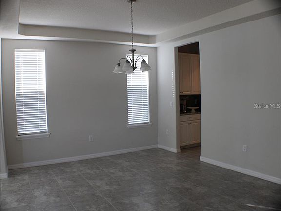 5th image of 2414 Fenetre Ln